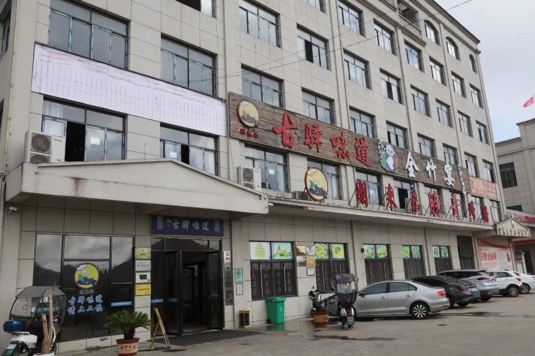 68129c5356c70f511f4c026c733efb18.jpg 68129c5356c70f511f4c026c733efb18.jpg